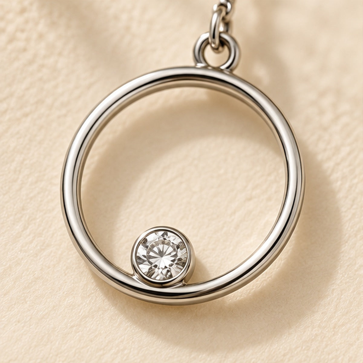 VIVALORA® Orbit Threader Earrings — macro material and setting detail